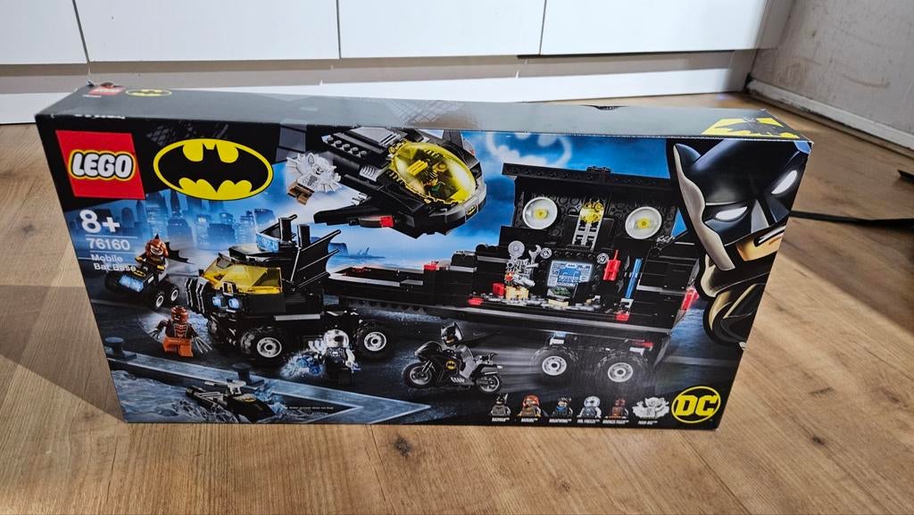 Lego 76160 Batman Base Nieuw, Nooit geopend., Ophalen of Verzenden, Nieuw