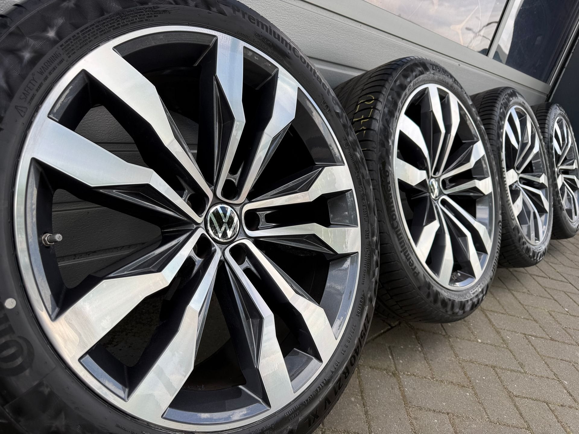 21 “ Volkswagen Suzuka Touareg CR R-line velgen zomerbanden, Gebruikt, -, 275 mm, -