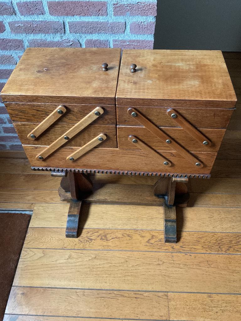 Vintage naai meubel, Ophalen, Gebruikt