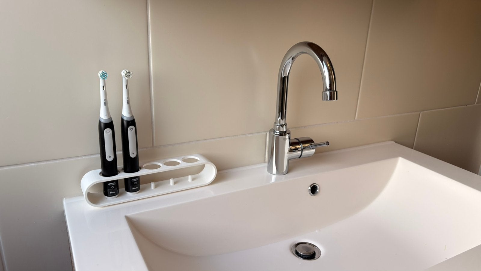 Oral B tandenborstel houder, Ophalen of Verzenden, Zo goed als nieuw, Wit