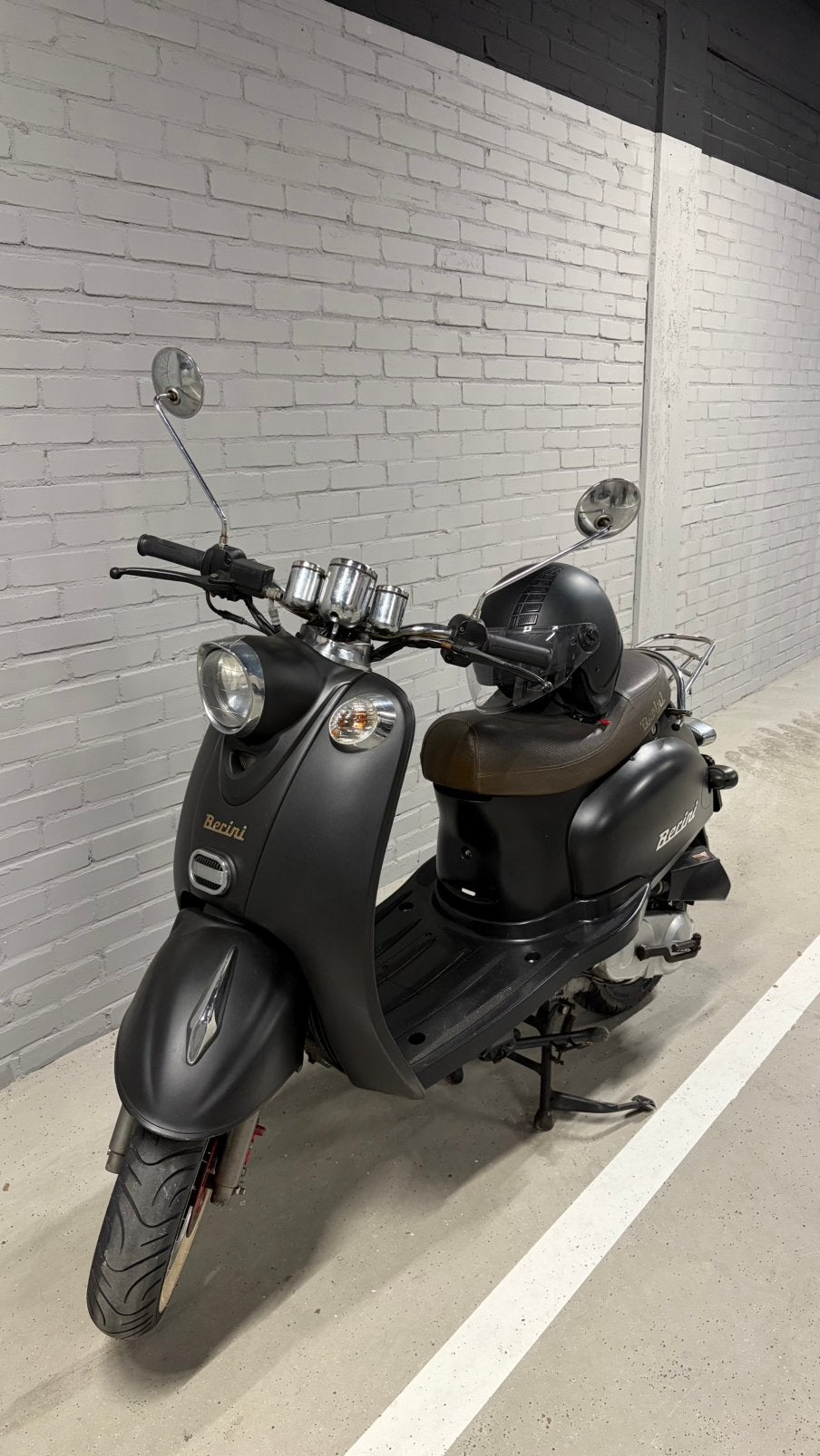 Retro Berini Mio 50 | 2018 | 6.052 km | Helm M + Slot, Zo goed als nieuw, Benzine, Maximaal 25 km/u, Ophalen