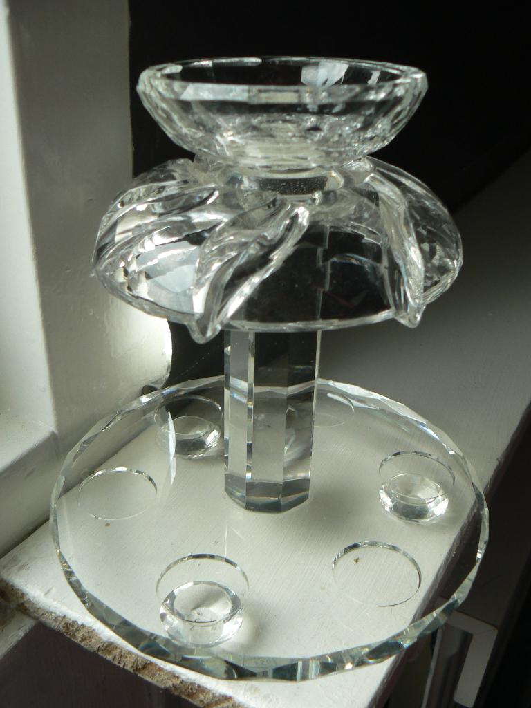 wijnfontein van kristal, voor 6 kleine glaasjes, Ophalen