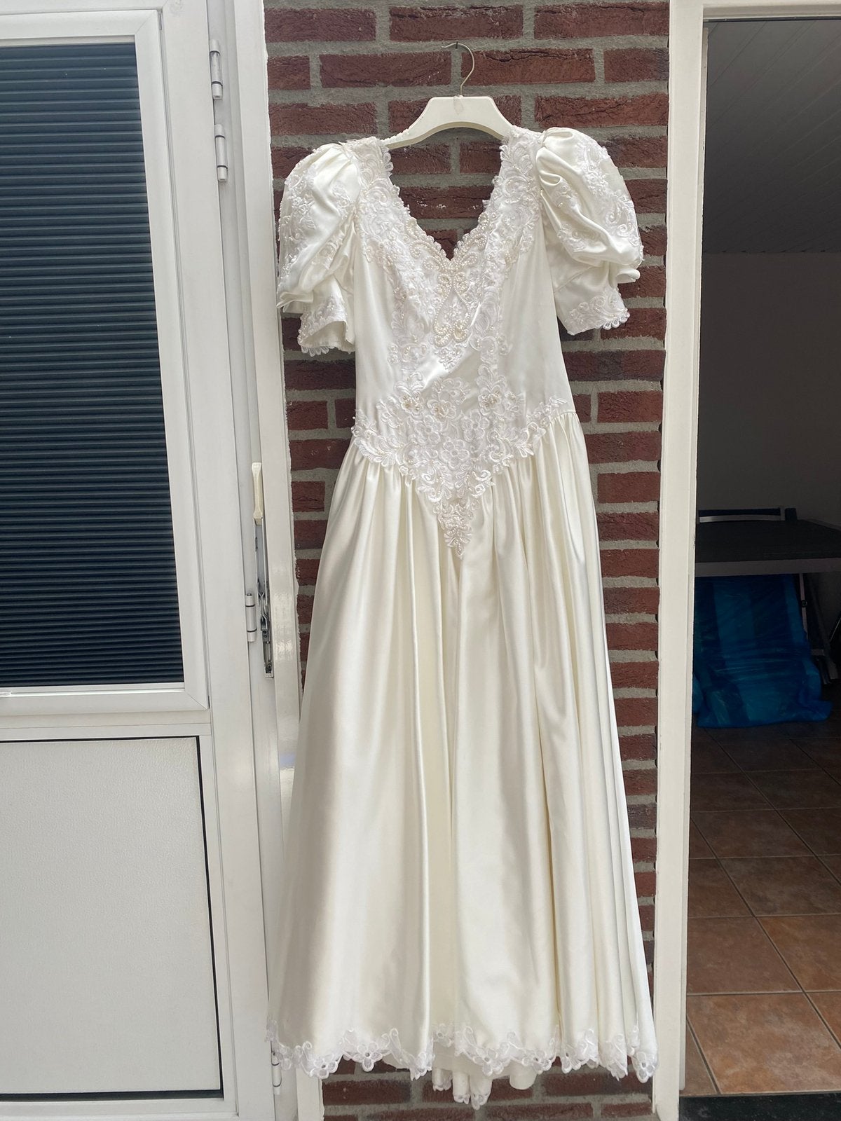 Trouwjurk, Ophalen, Zo goed als nieuw, Wit, Trouwjurk
