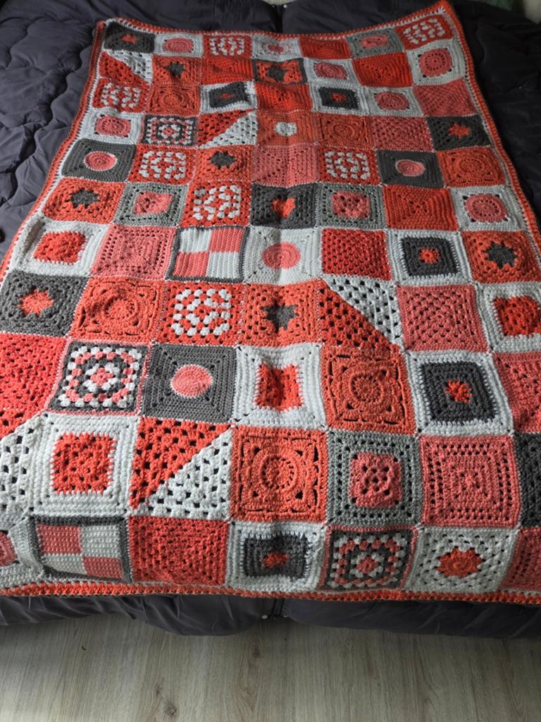 Handgemaakt gehaakt kleed - 1.10m x 1.70m, 100 tot 150 cm, Grijs, Bohemian, Handgemaakt, Patchwork, Ophalen of Verzenden