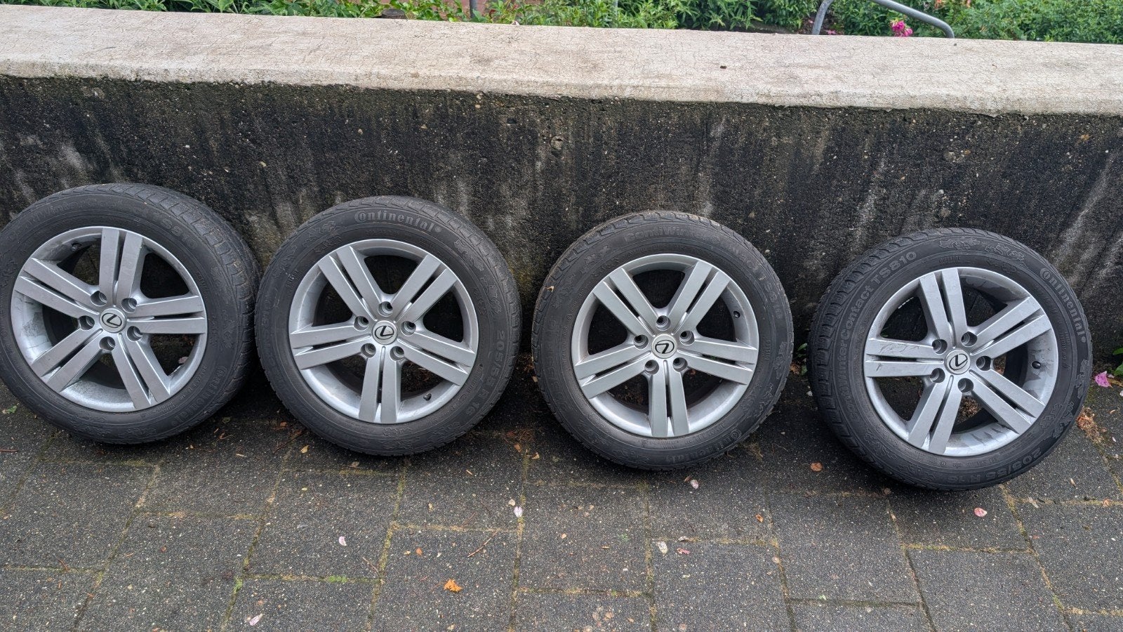 Lexus is 250 & Is 300 velgen met continental banden!, Ophalen, Gebruikt