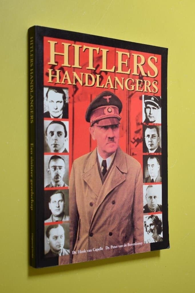 Hitlers Handlangers - Dr. Henk van Capelle e.a., Niet van toepassing, H. van Capelle, Ophalen of Verzenden, Zo goed als nieuw