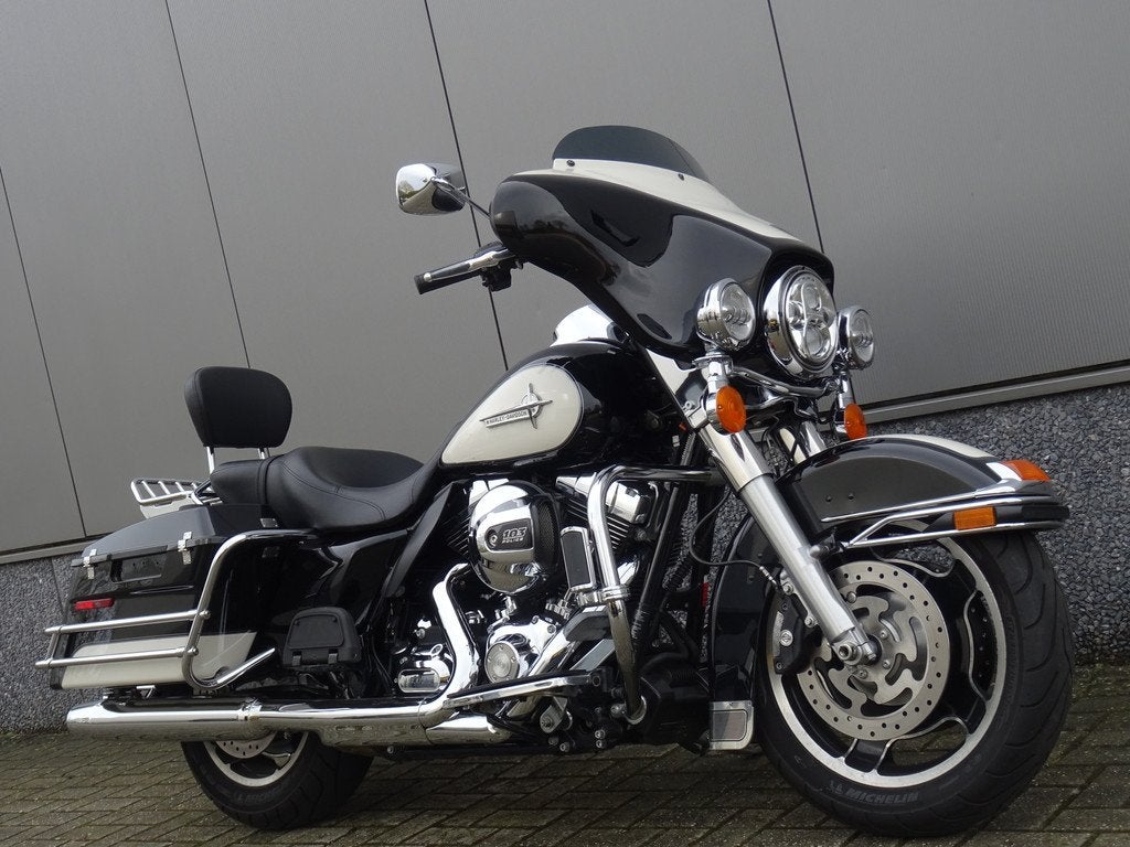 Harley-Davidson FLHF ELECTRA GLIDE POLICE (bj 2013), Motoren, Motoren | Harley-Davidson, 1688 cc, Chopper, Bedrijf, Meer dan 35 kW