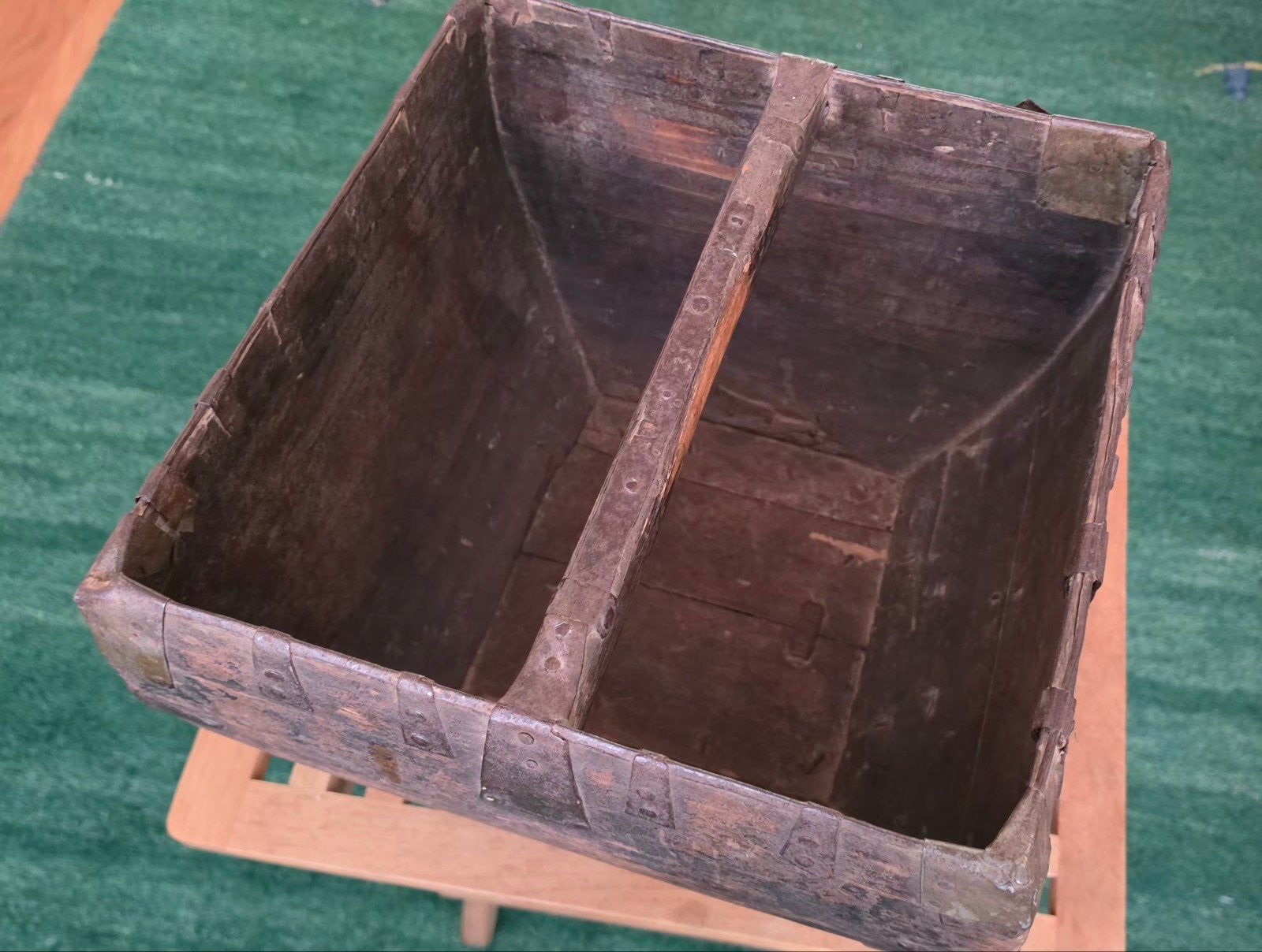 Antieke Chinese houten mand met bloemmotief, handgeschilderd, Ophalen