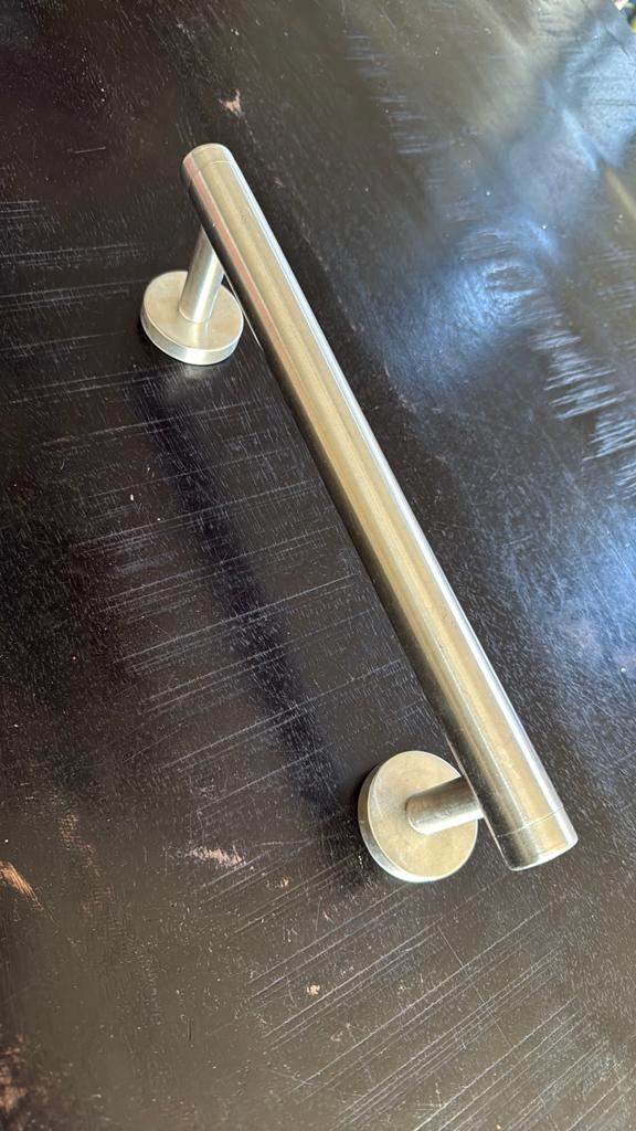 Set van 2 RVS Handdoek Ophangers - 30 cm, Ophalen of Verzenden