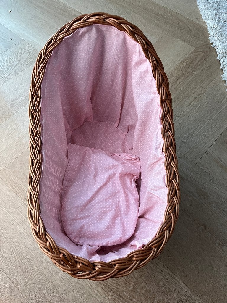 Rotan poppenwieg, Kinderen en Baby's, Ophalen, Gebruikt, Babypop