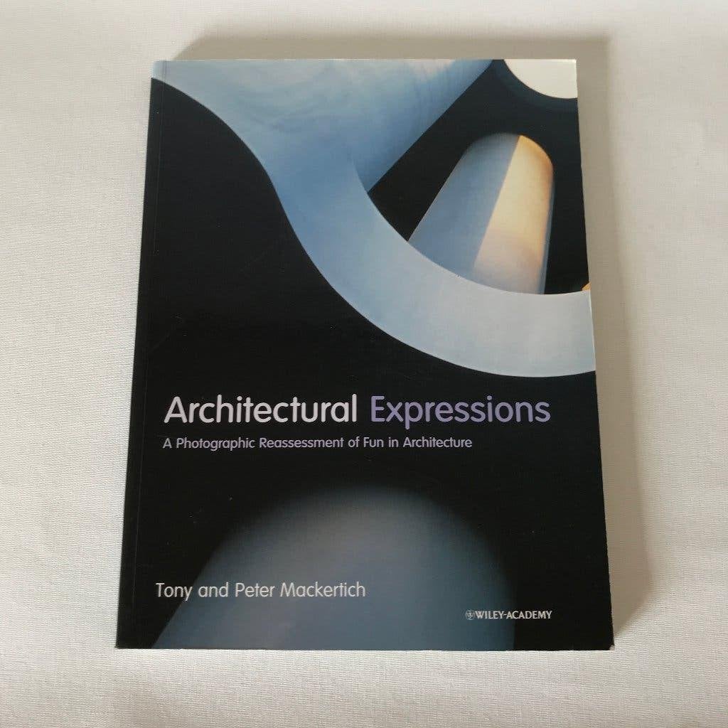 Boek Architectural Expressions, Tony and Peter Mackertich., Ophalen of Verzenden, Gelezen, Overige onderwerpen