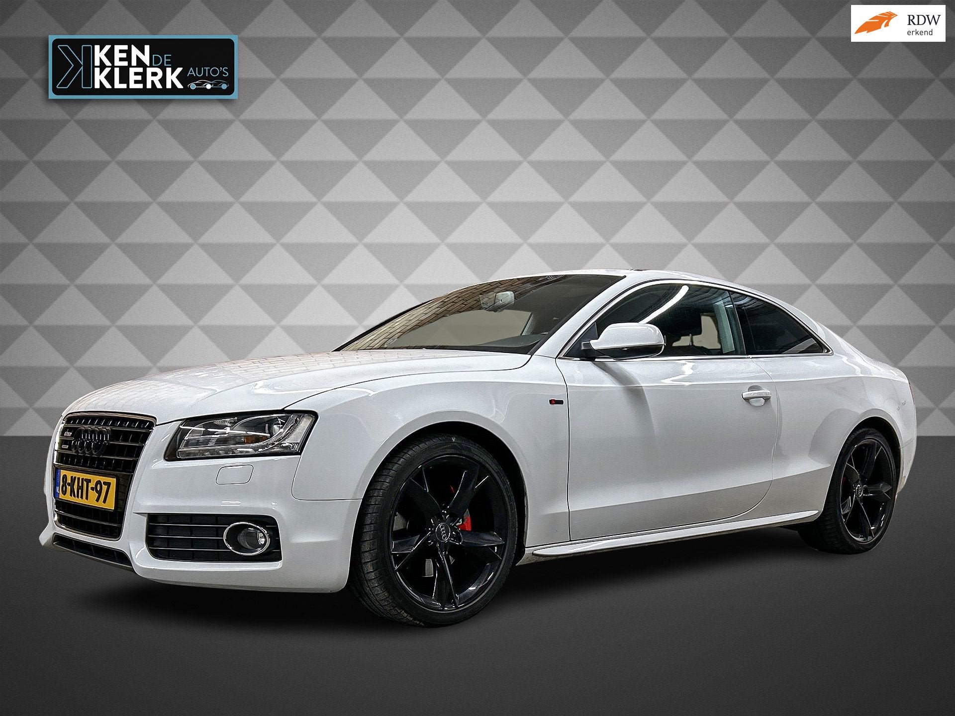 Audi A5 Coupe S-Line Automaat 2x S-Line 200 pk Panorama Vol, Auto's, Audi, Automaat, Gebruikt, 1984 cc, Wit