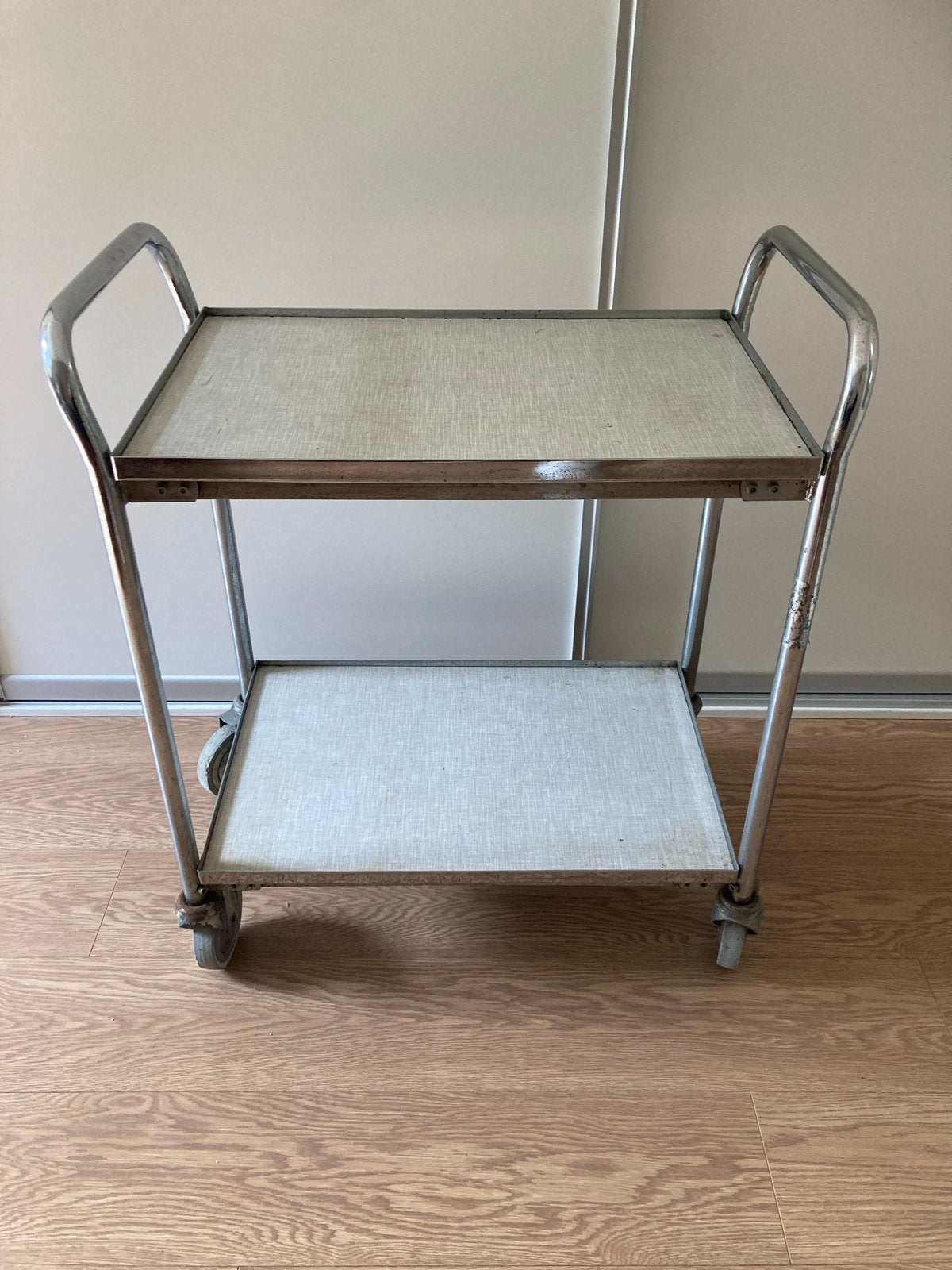 Vintage Serveerwagen / Bijzettafel op wielen, Ophalen, Gebruikt