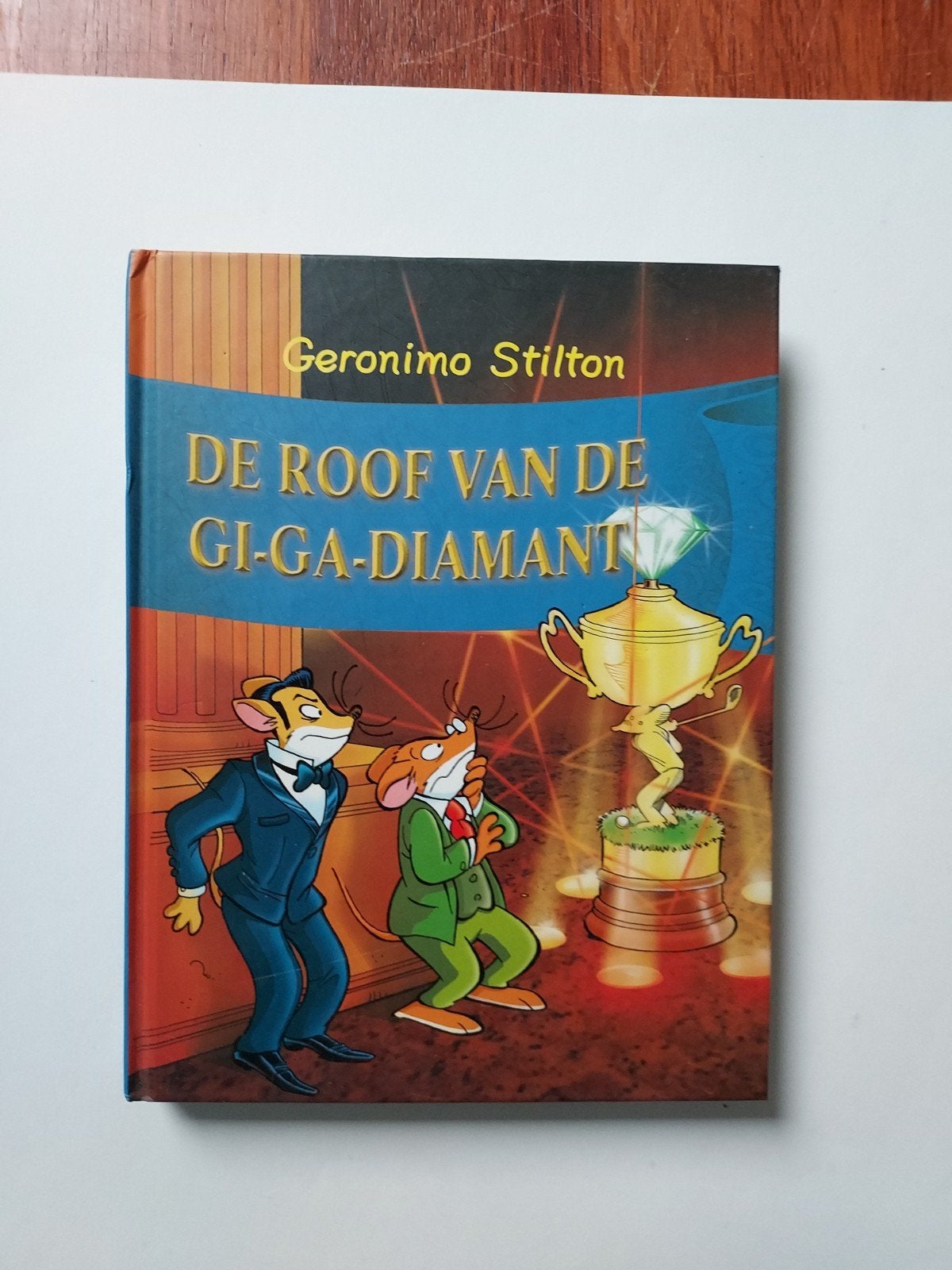 Geronimo Stilton: De Roof van de Gi-Ga-Diamant, Ophalen of Verzenden, Gelezen, Geronimo Stilton, Fictie algemeen