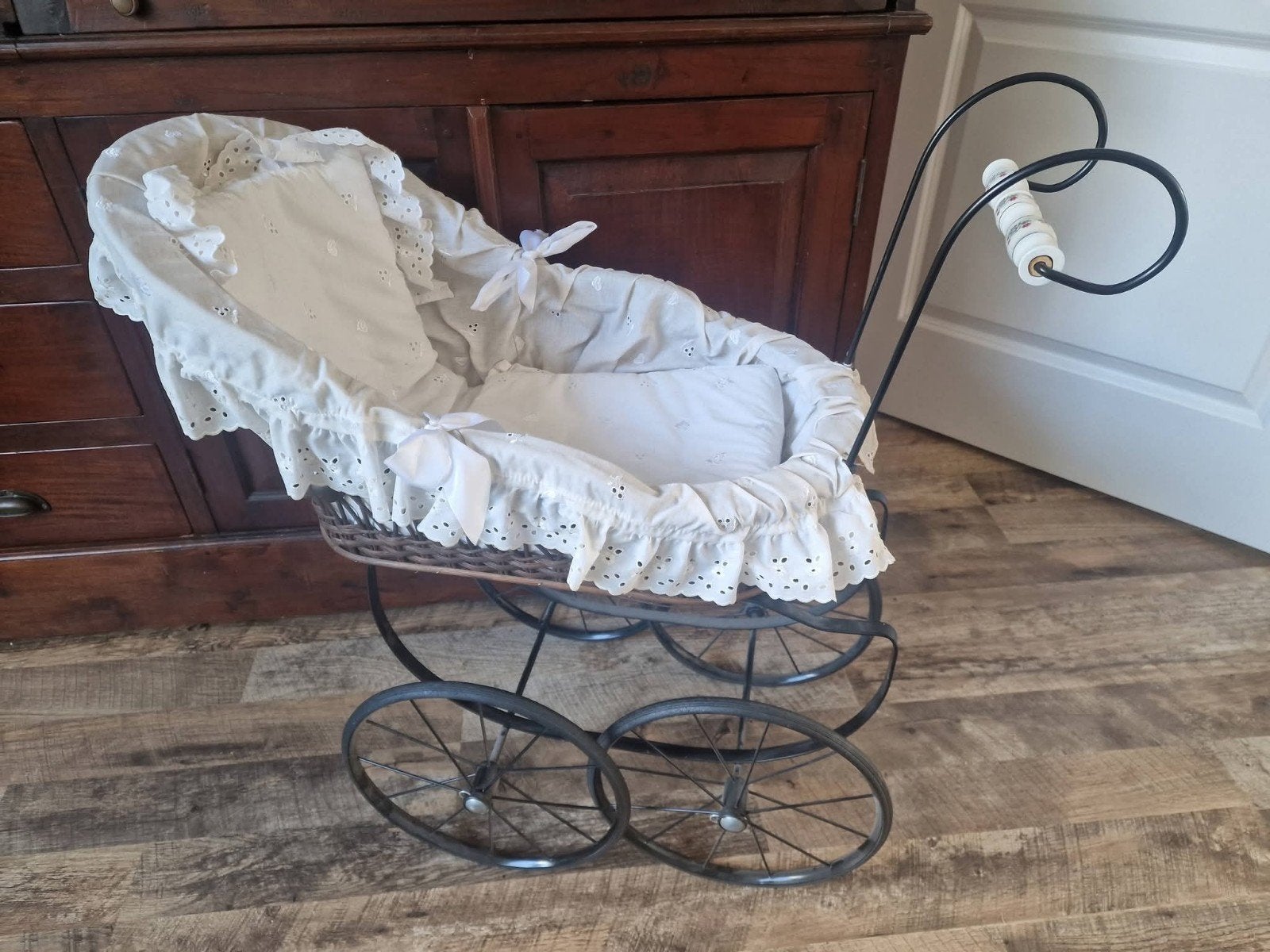 Prachtige Grote Poppenwagen - Vintage Stijl, Ophalen of Verzenden, Zo goed als nieuw, Overige typen