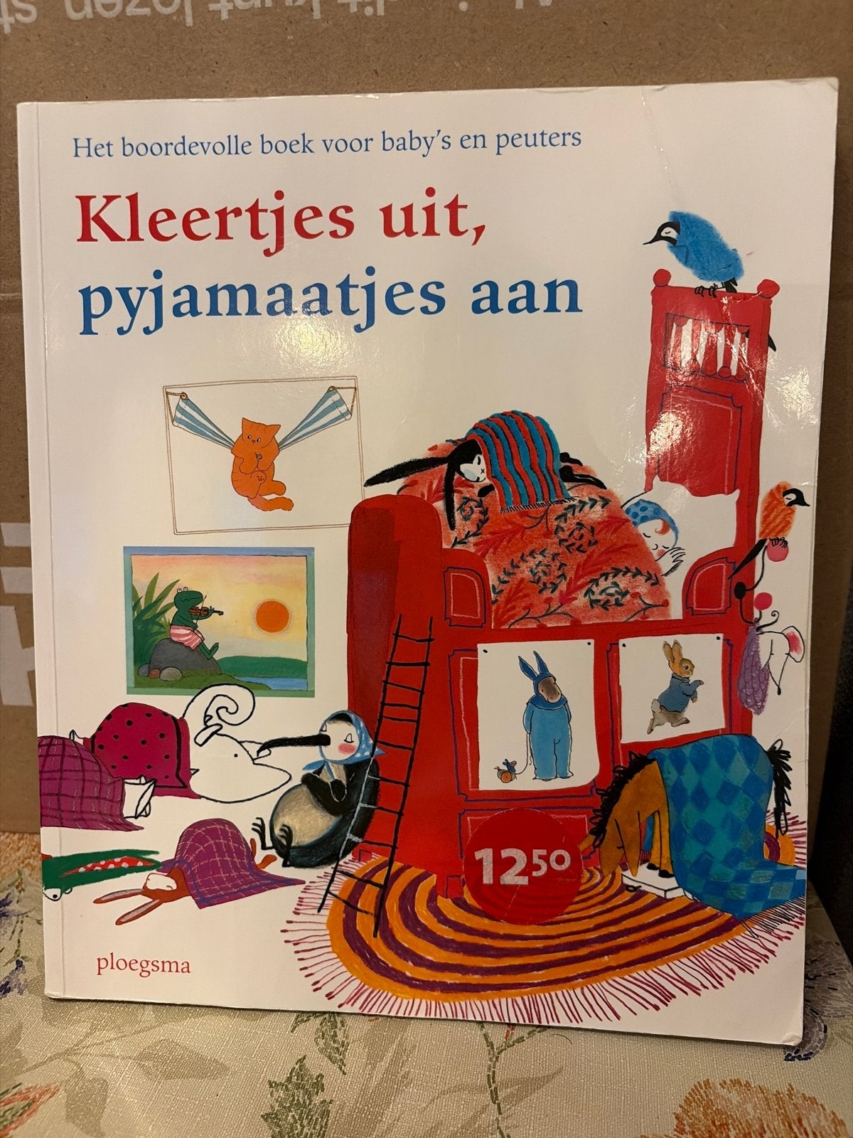 Kleertjes uit, pyjamaatjes aan - Boek voor baby's en peuters, Boeken, Ophalen of Verzenden, Gelezen, 1 tot 2 jaar