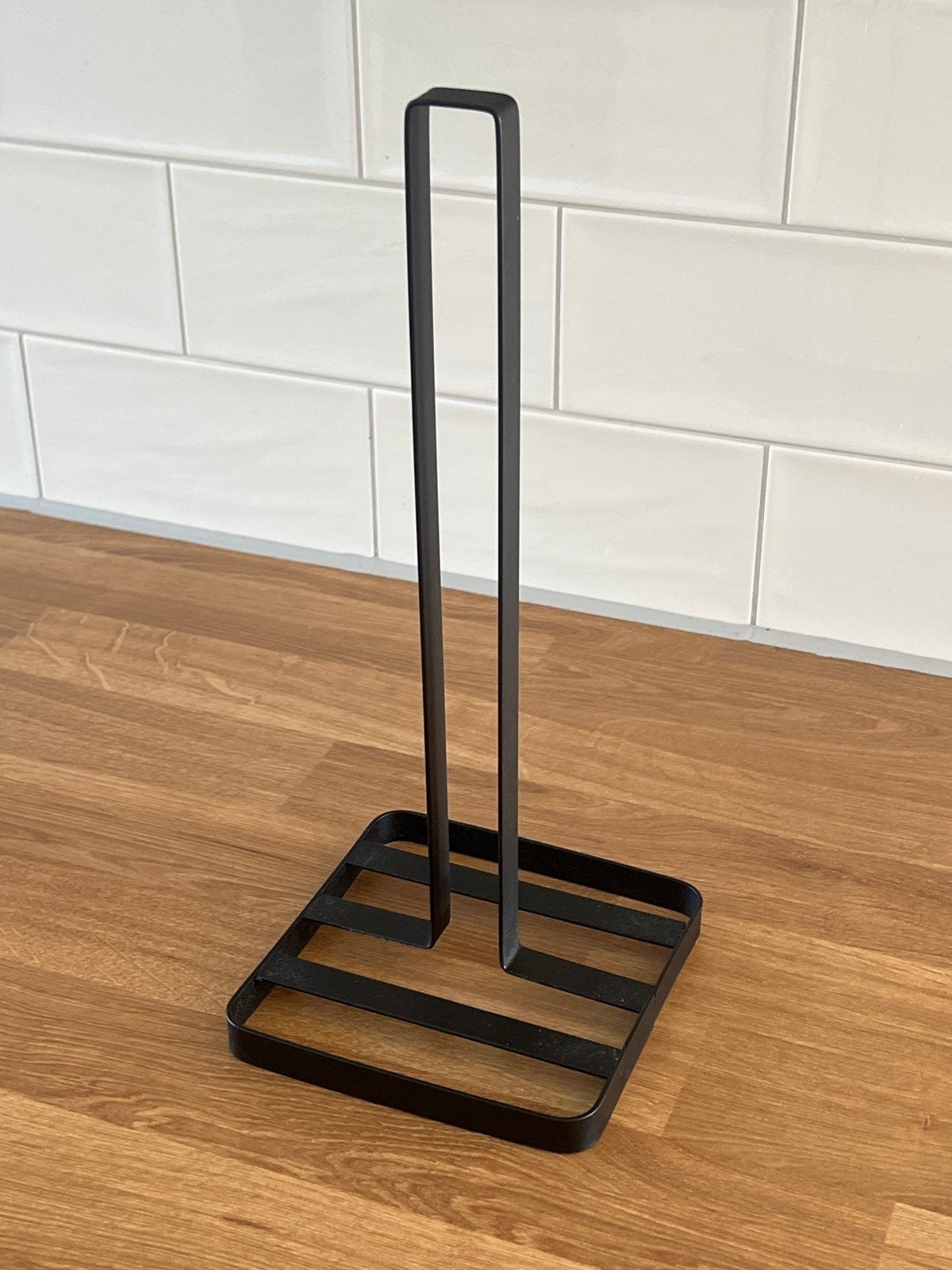 Zwart metalen keukenrolhouder, Overige typen, Ophalen of Verzenden, Zo goed als nieuw, Zwart