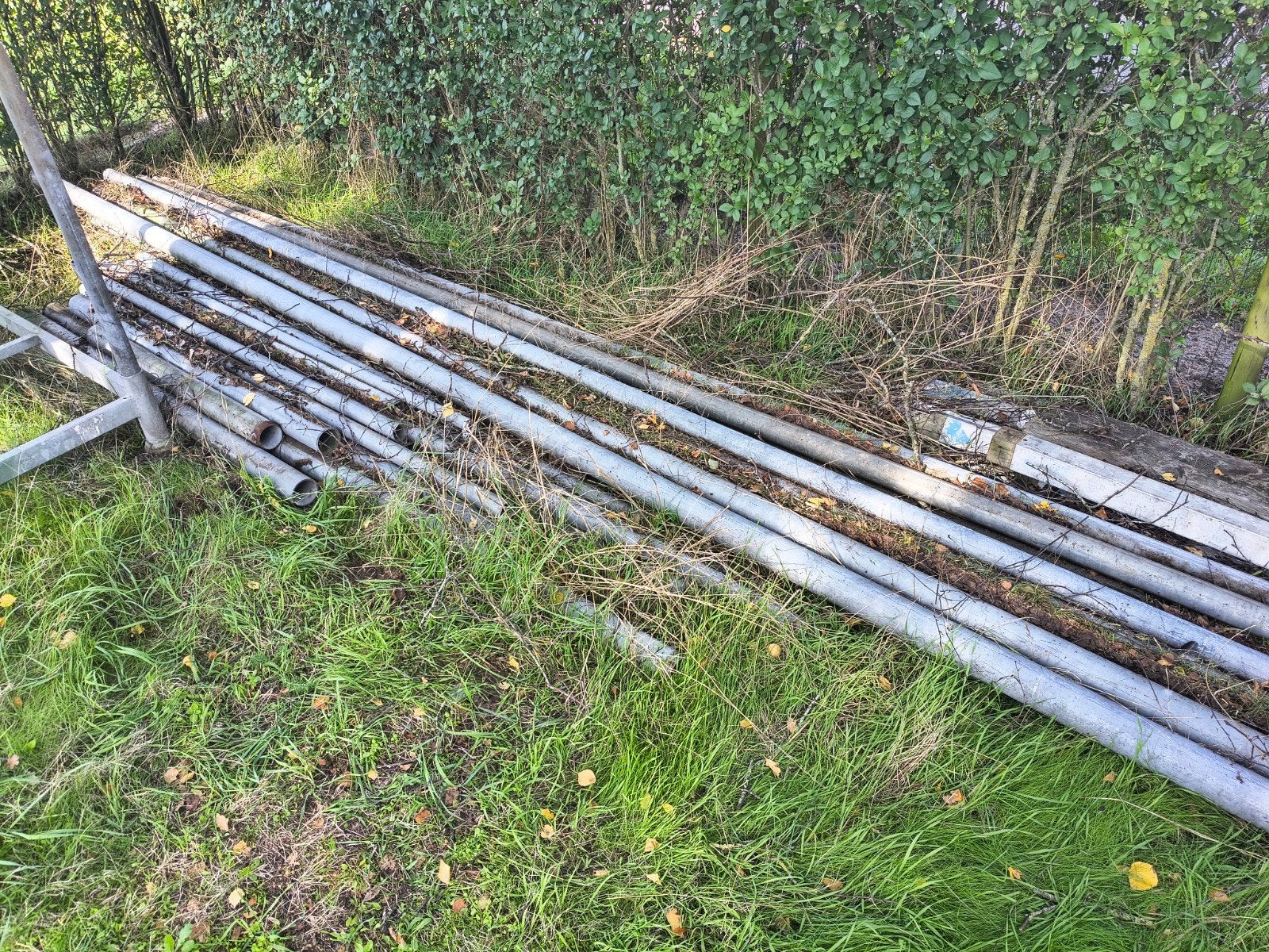Verzonken stalen buizen/palen diverse maten, Ophalen