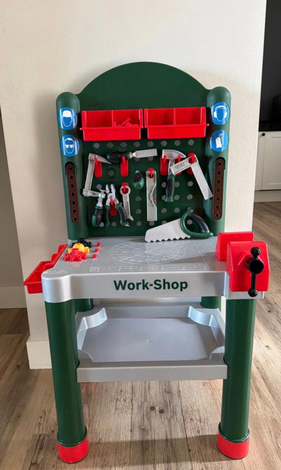 Bosch speelgoedwerkbank, Kinderen en Baby's, Speelgoed | Speeltafels, Ophalen of Verzenden, Zo goed als nieuw