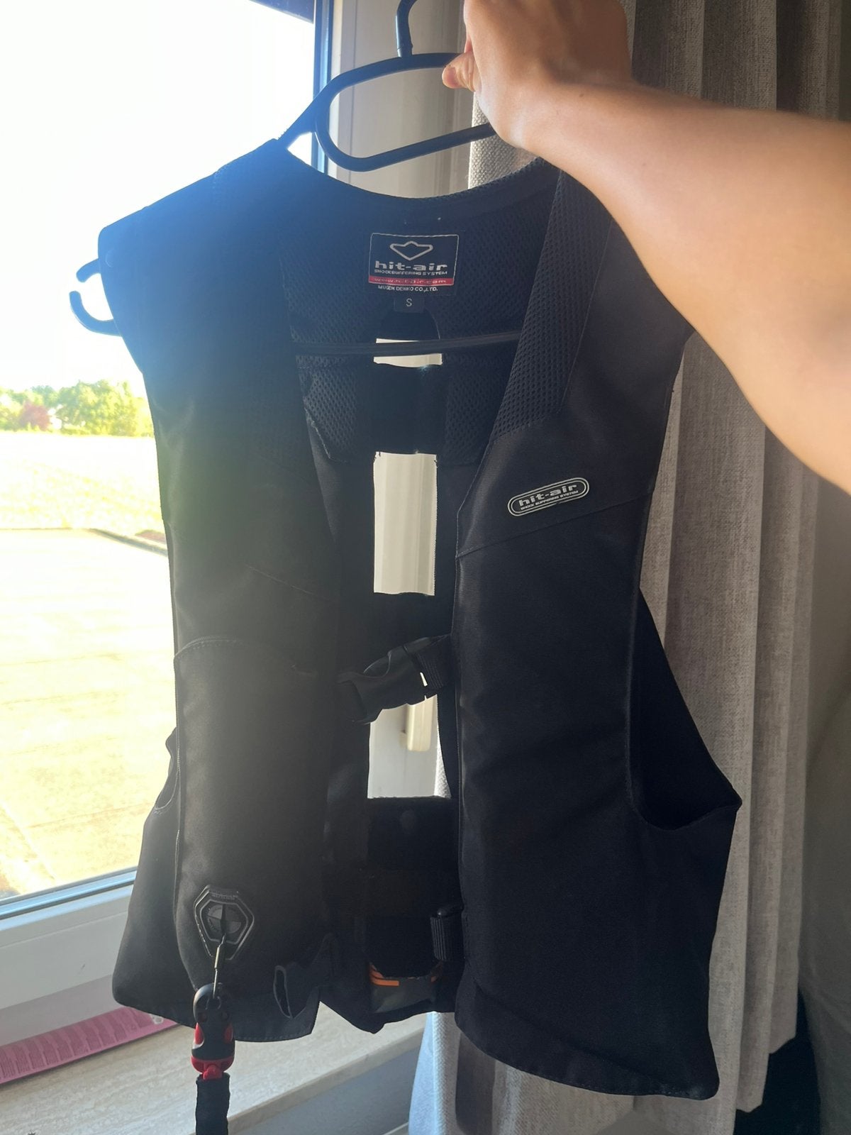 Hit-air vest, Ophalen of Verzenden, Zo goed als nieuw, Zwart