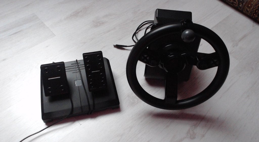 Stuur + Pedalen te koop – ideaal voor Farming Simulator 25!, Computers en Software, Ophalen of Verzenden, Zo goed als nieuw, Logitech