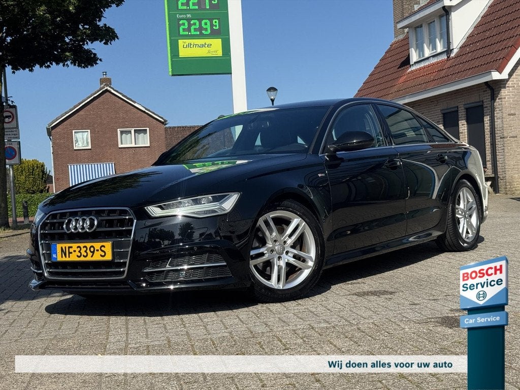 Audi A6 1.8 TFSI Ultra S-Line / Led / Trekhaak / Half Leder, Automaat, Gebruikt, Euro 6, Leder en Stof