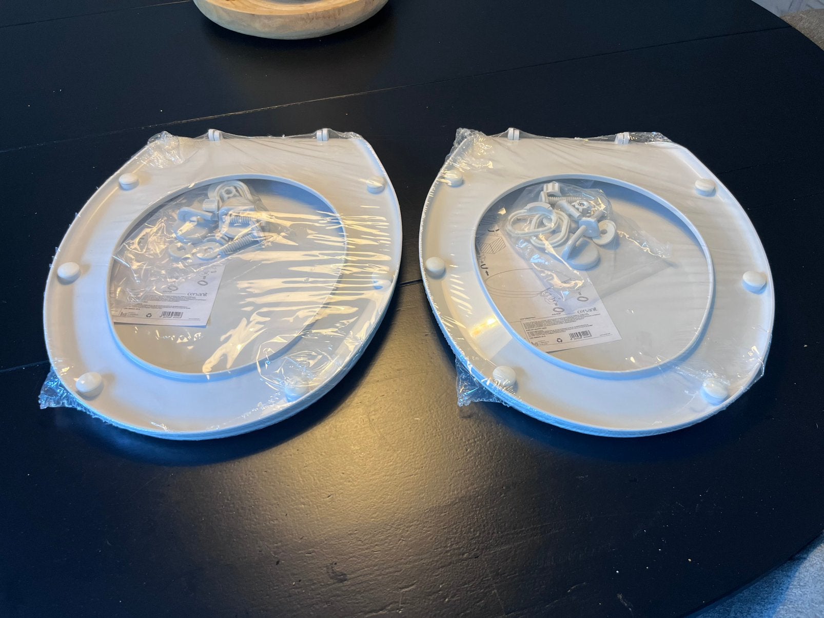 Te koop: 2 keer nieuwe toilet bril, Ophalen of Verzenden, Nieuw