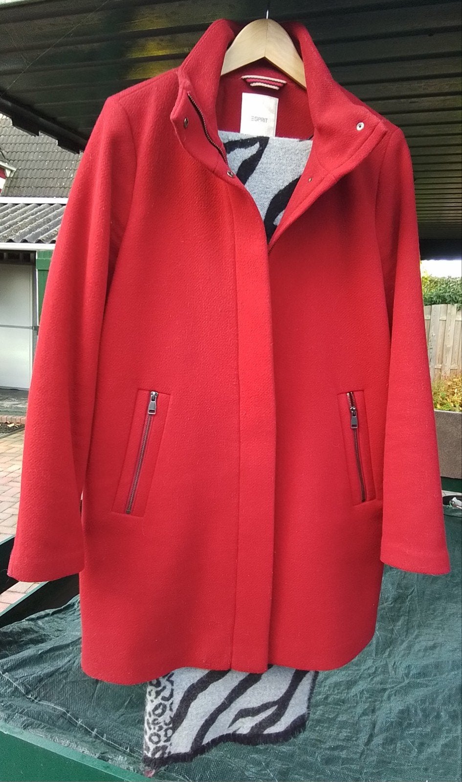 Rode wollen mantel van Esprit maat 42 met bijpassende sjaal, Kleding | Dames, Maat 42/44 (L), Ophalen of Verzenden, Zo goed als nieuw