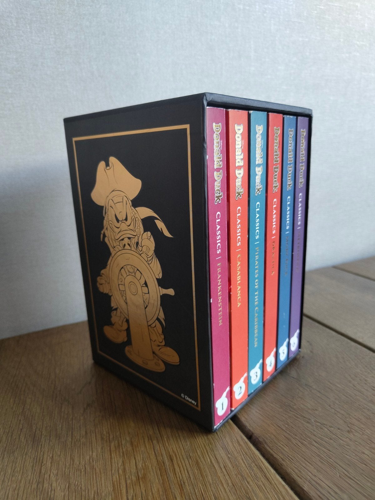 Donald Duck Classics Complete Serie (9 delen)Met verzamelbox, Boeken, Complete serie of reeks, Ophalen of Verzenden, Zo goed als nieuw