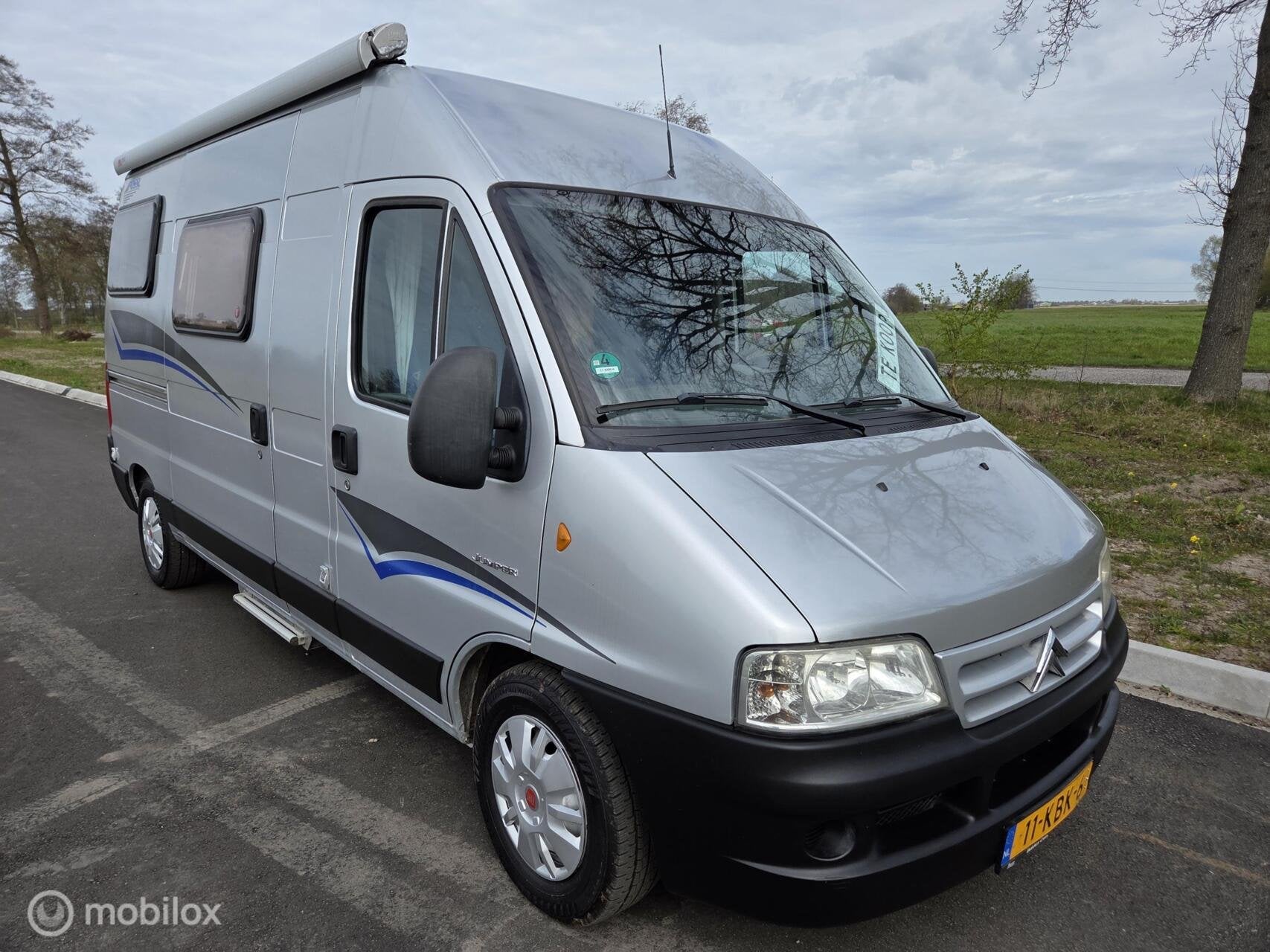 Possl Duett L buscamper 2006 128pk 560cm, 2x Airco, Caravans en Kamperen, Campers, Buscamper of Camperbus, Pössl, Bedrijf, Koelkast