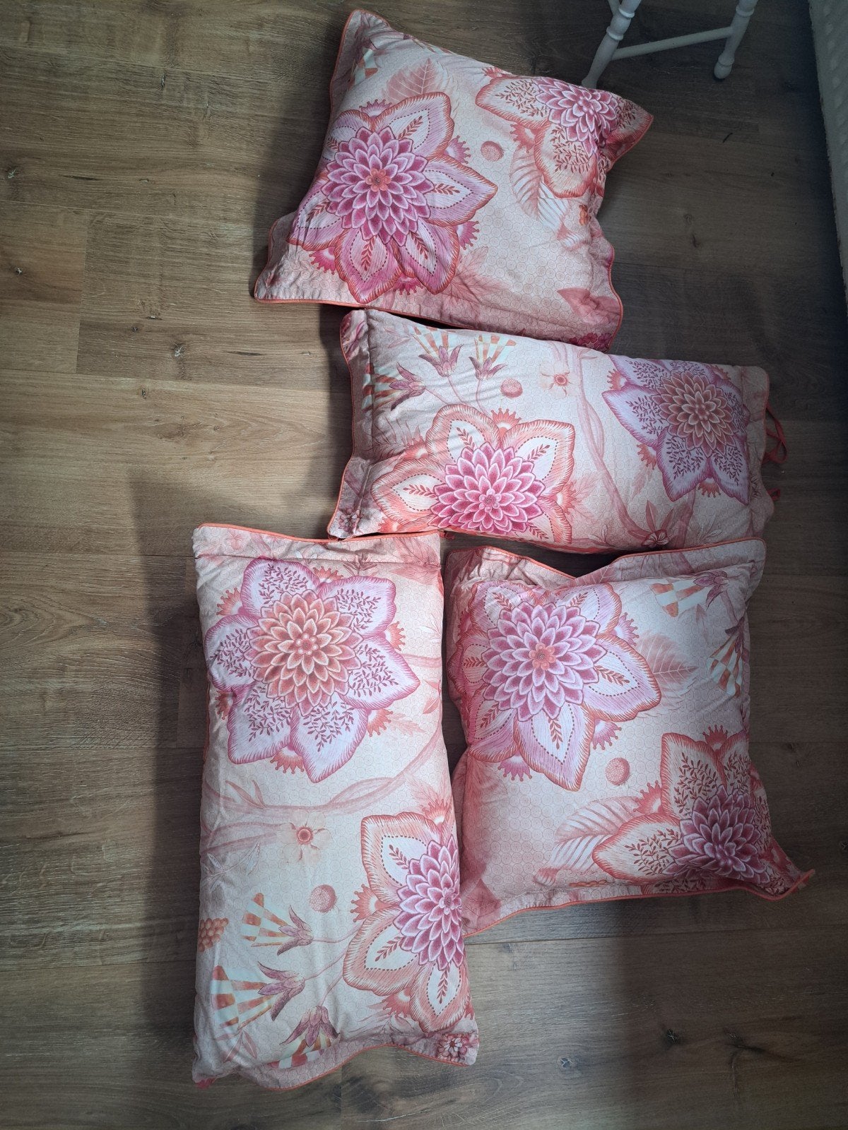 Pip Studio kussenset - 4 stuks, Gebruikt, Ophalen of Verzenden, Sierkussen, Roze