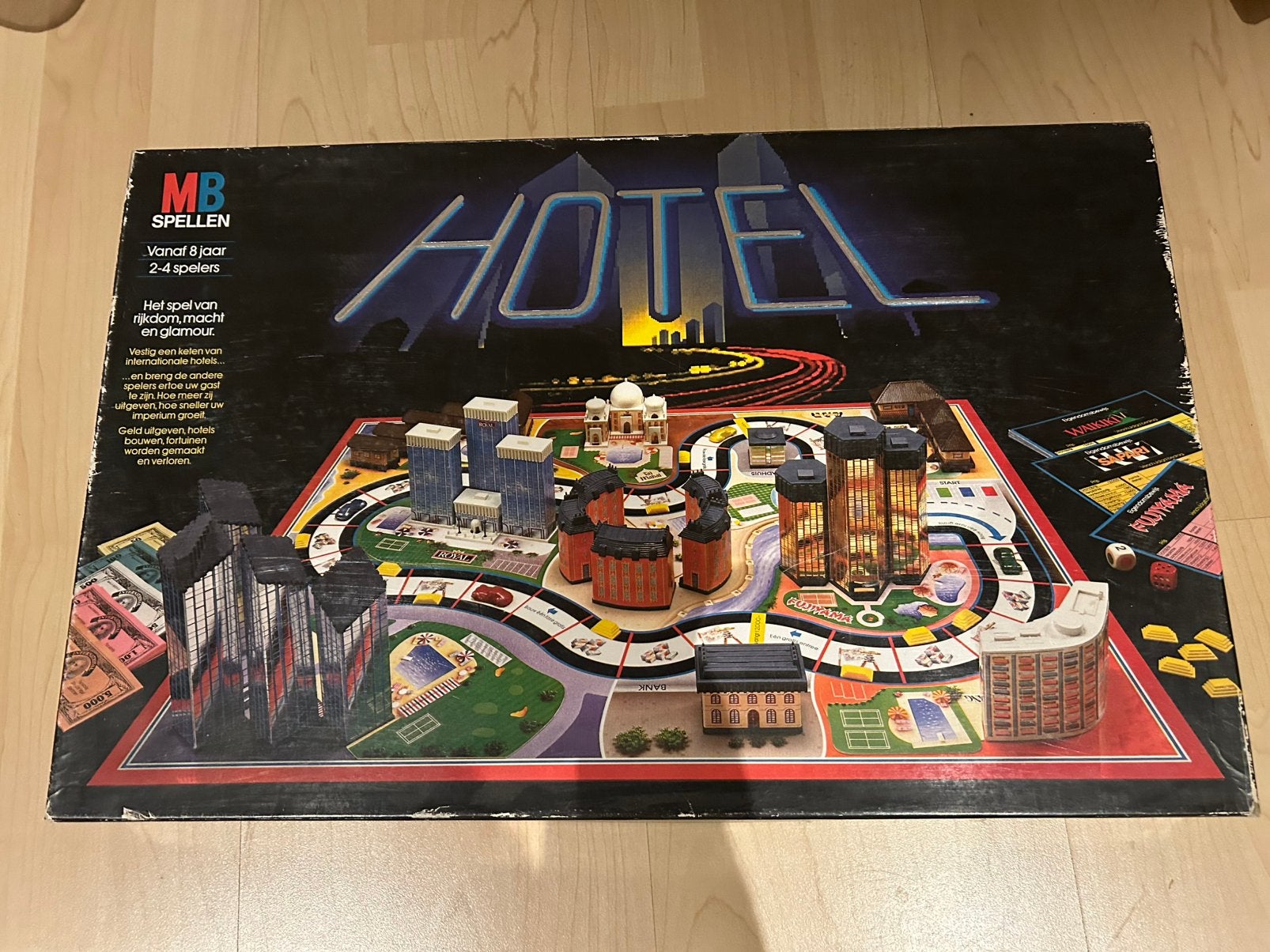 Hotel, Ophalen, Zo goed als nieuw
