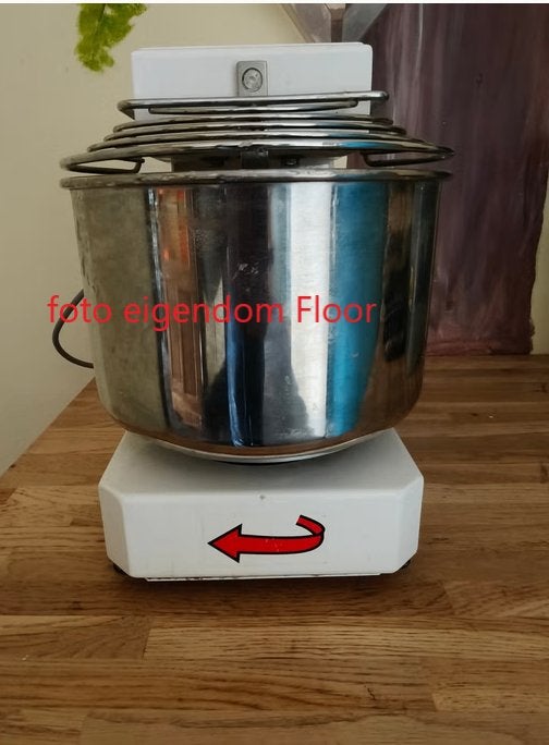 GILETTA IM 5 krachtige spiraalkneder, Witgoed en Apparatuur, Keukenmixers, 4 liter of meer, Ophalen, Gebruikt, 1 snelheid