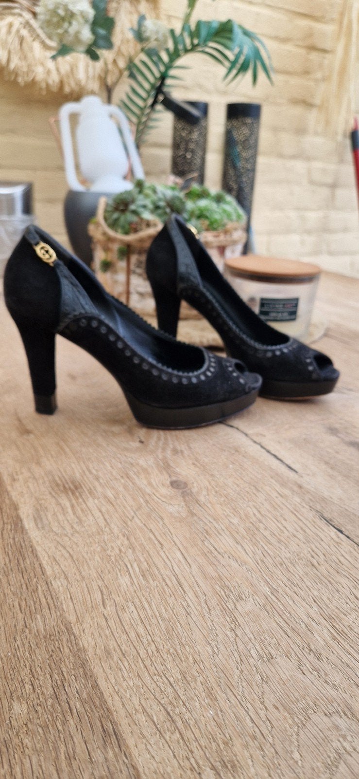 prachtige originele Gucci peeptoe schoenen mt 37, Kleding | Dames, Schoenen, Zwart, Dansschoenen, Ophalen of Verzenden, Gucci