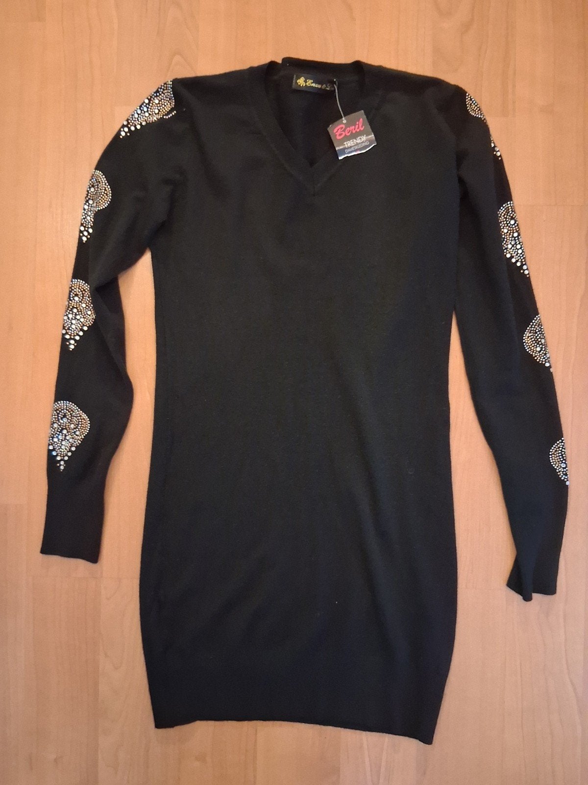 Nieuwe zwarte lange trui met diamantjes M, Maat 38/40 (M), Zwart, Ophalen of Verzenden, Nieuw