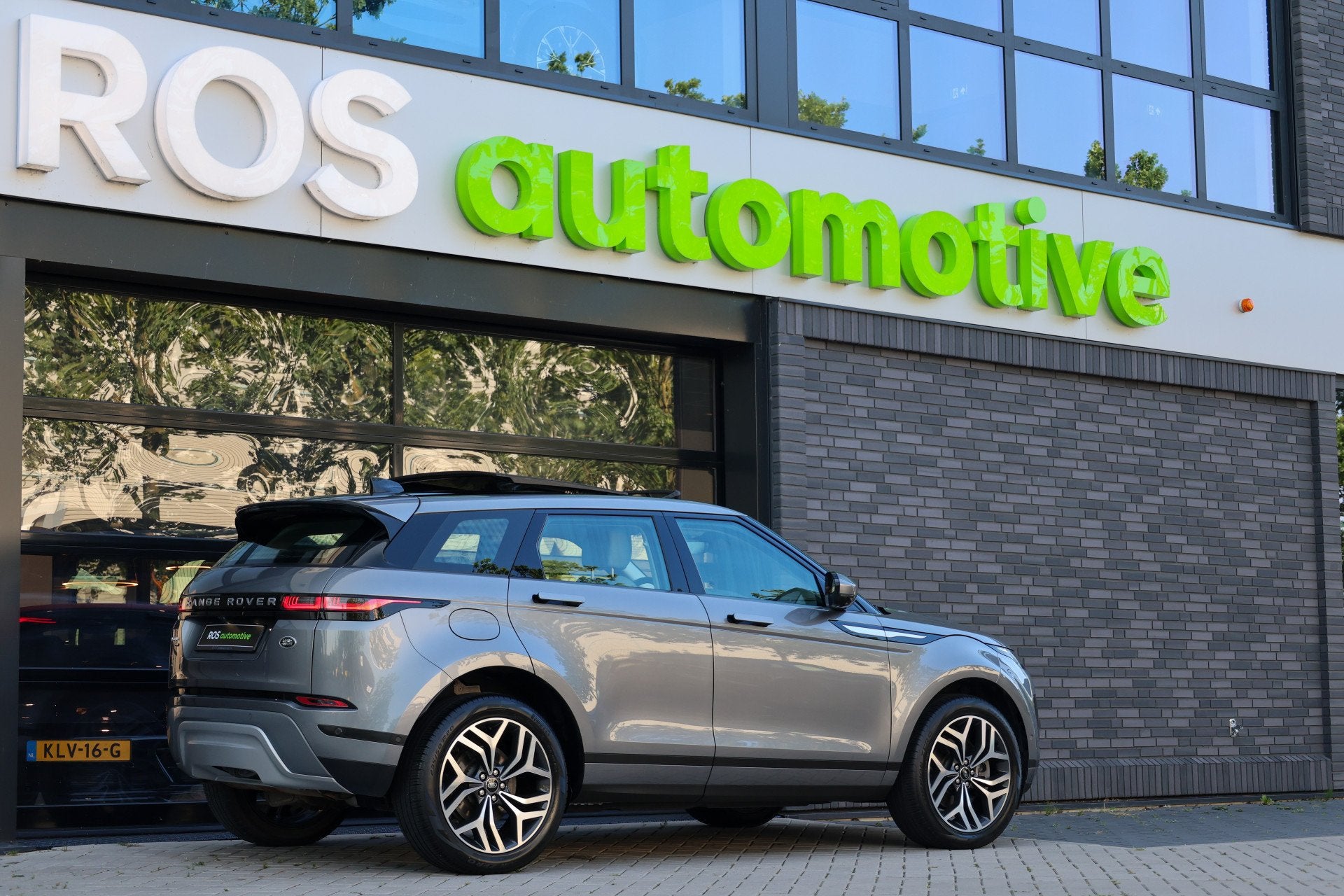 Land Rover Range Rover Evoque 1.5 P300e AWD S | PANO | 360 |, Auto's, Automaat, 15 kWh, Bedrijf, Hybride Elektrisch/Benzine
