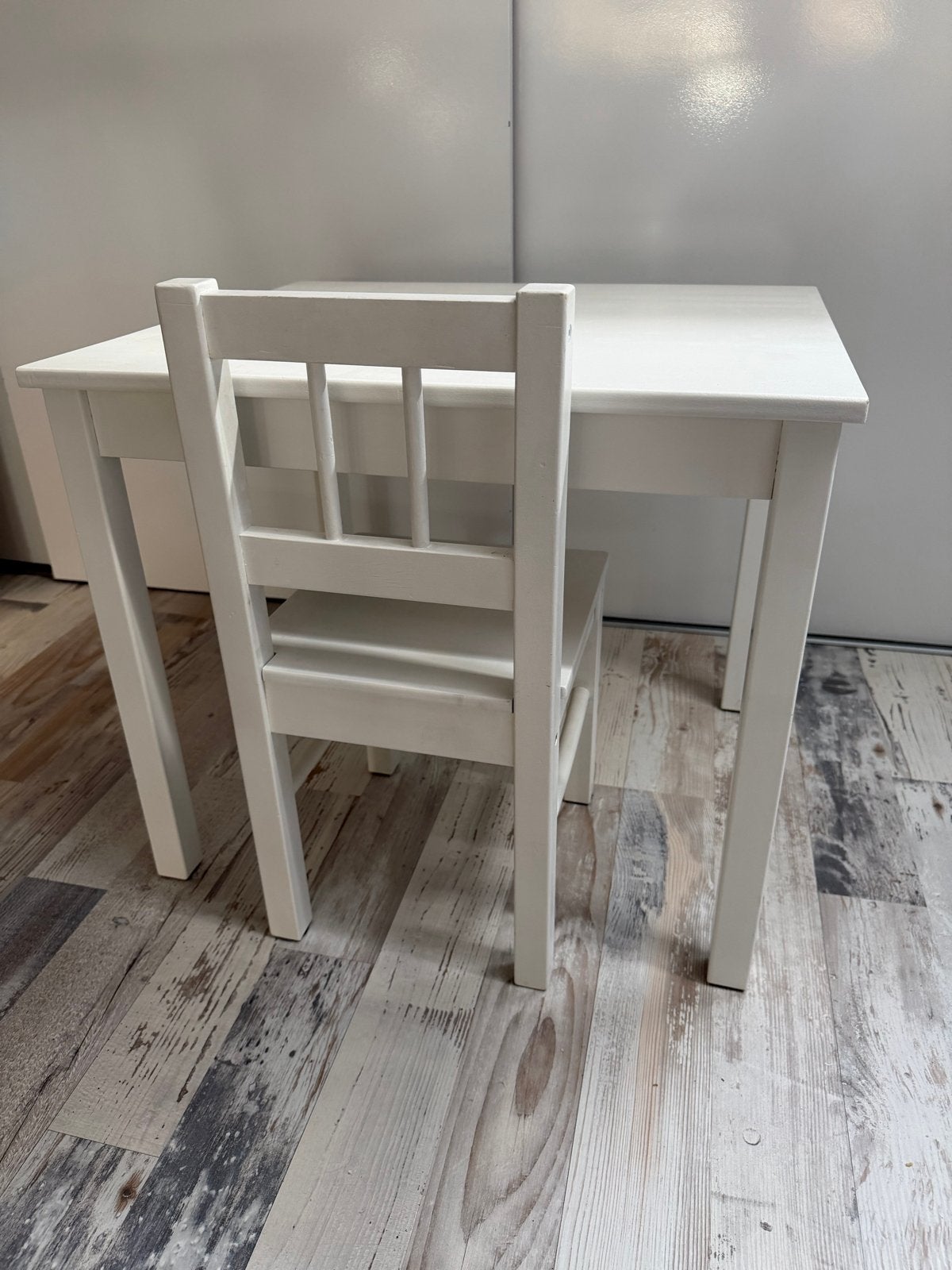 Witte kindertafel met stoel, Ophalen, Zo goed als nieuw, Tafel(s) en Stoel(en)