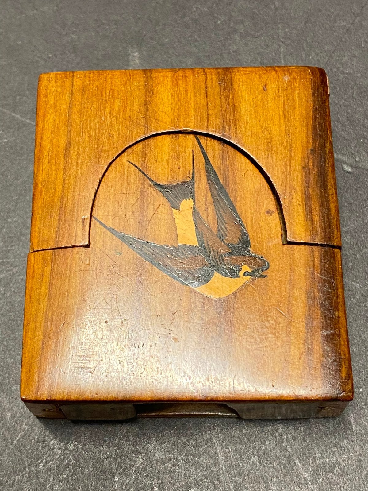 Antieke zakhorloge houder zwaluw, Ophalen of Verzenden