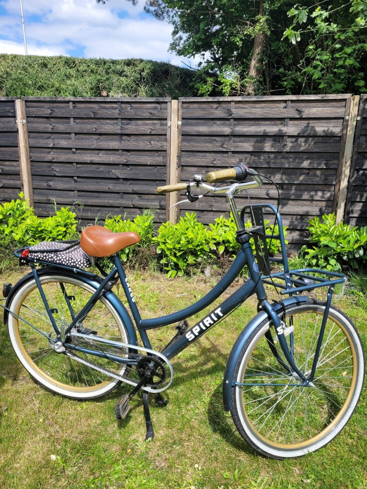 Damesfiets 28 inch 3 versnellingen, Fietsen en Brommers, Fietsen | Dames | Omafietsen, Ophalen of Verzenden, Zo goed als nieuw