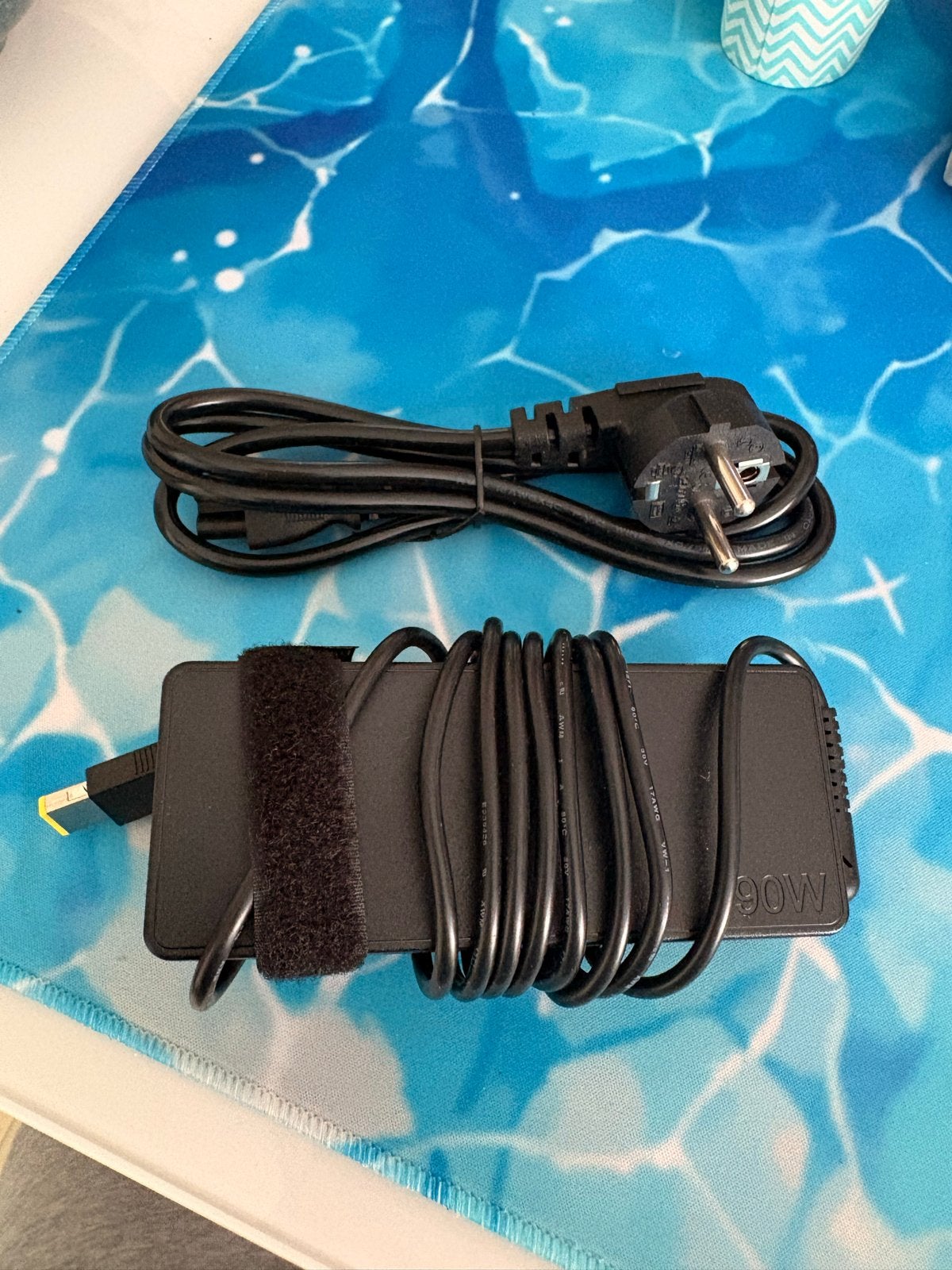 Lenovo Oplader 90W Vierkante Kop voor Legion/ThinkPad, Computers en Software, Ophalen of Verzenden, Zo goed als nieuw