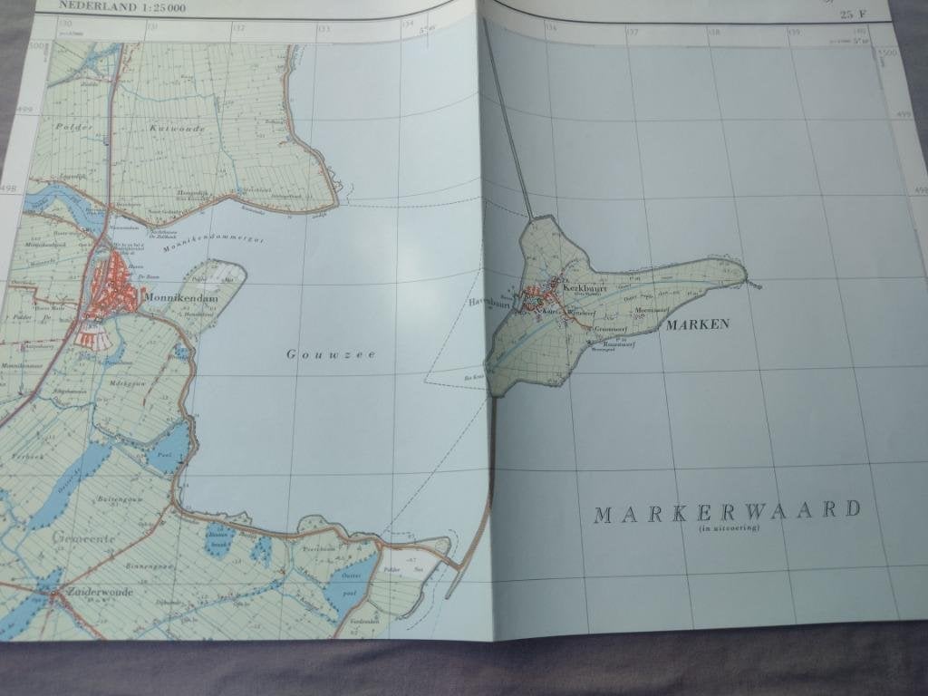 25 F Monnikendam Marken Kerkbuurt Zuiderwoude Plattegrond, Ophalen of Verzenden