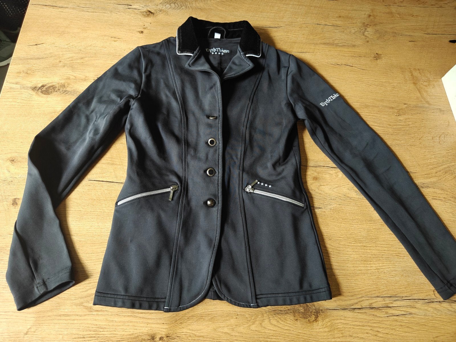mooi wedstrijdjasje mt 164 equitheme, Ophalen of Verzenden, Zo goed als nieuw, Dressuur, Bovenkleding