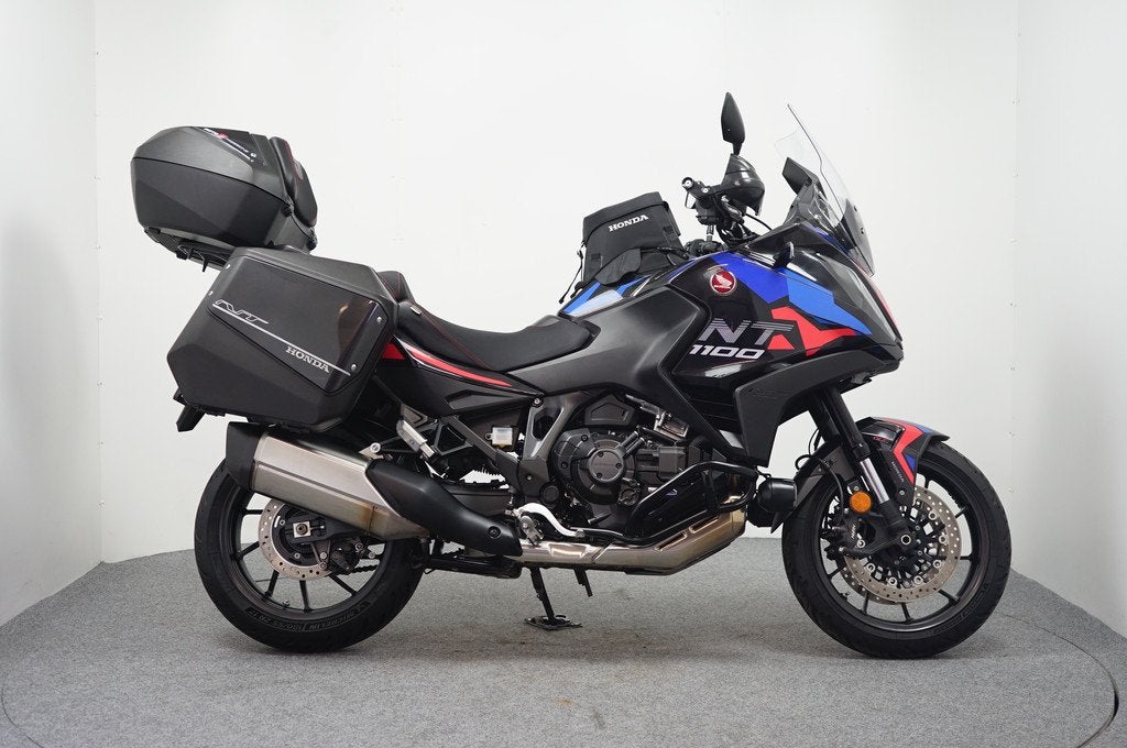 Honda NT 1100 DCT (bj 2024), Bedrijf, Toermotor, ABS