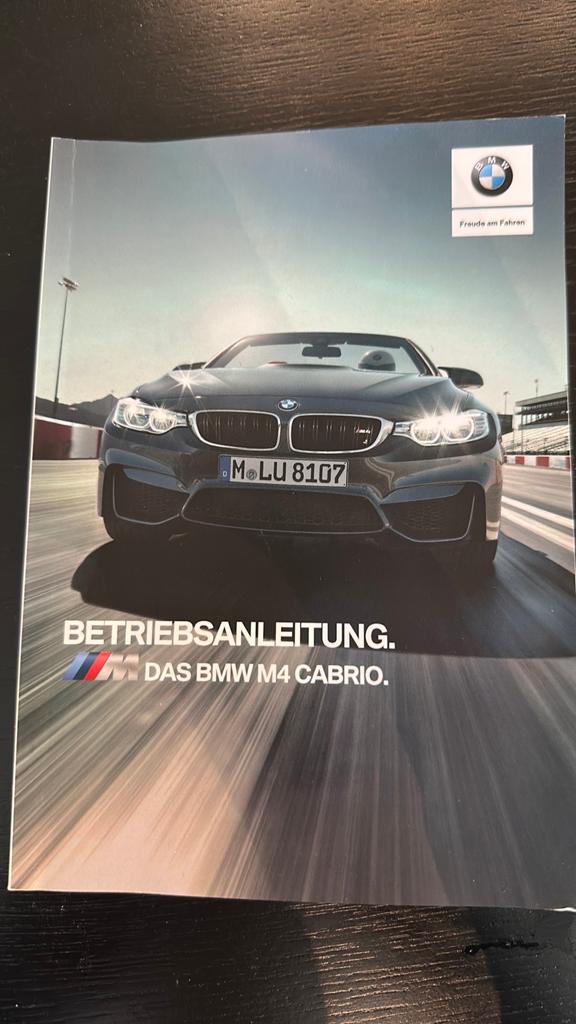 BMW M4 Cabrio handleiding betriebsanleitung Duits, Auto diversen, Handleidingen en Instructieboekjes, Ophalen