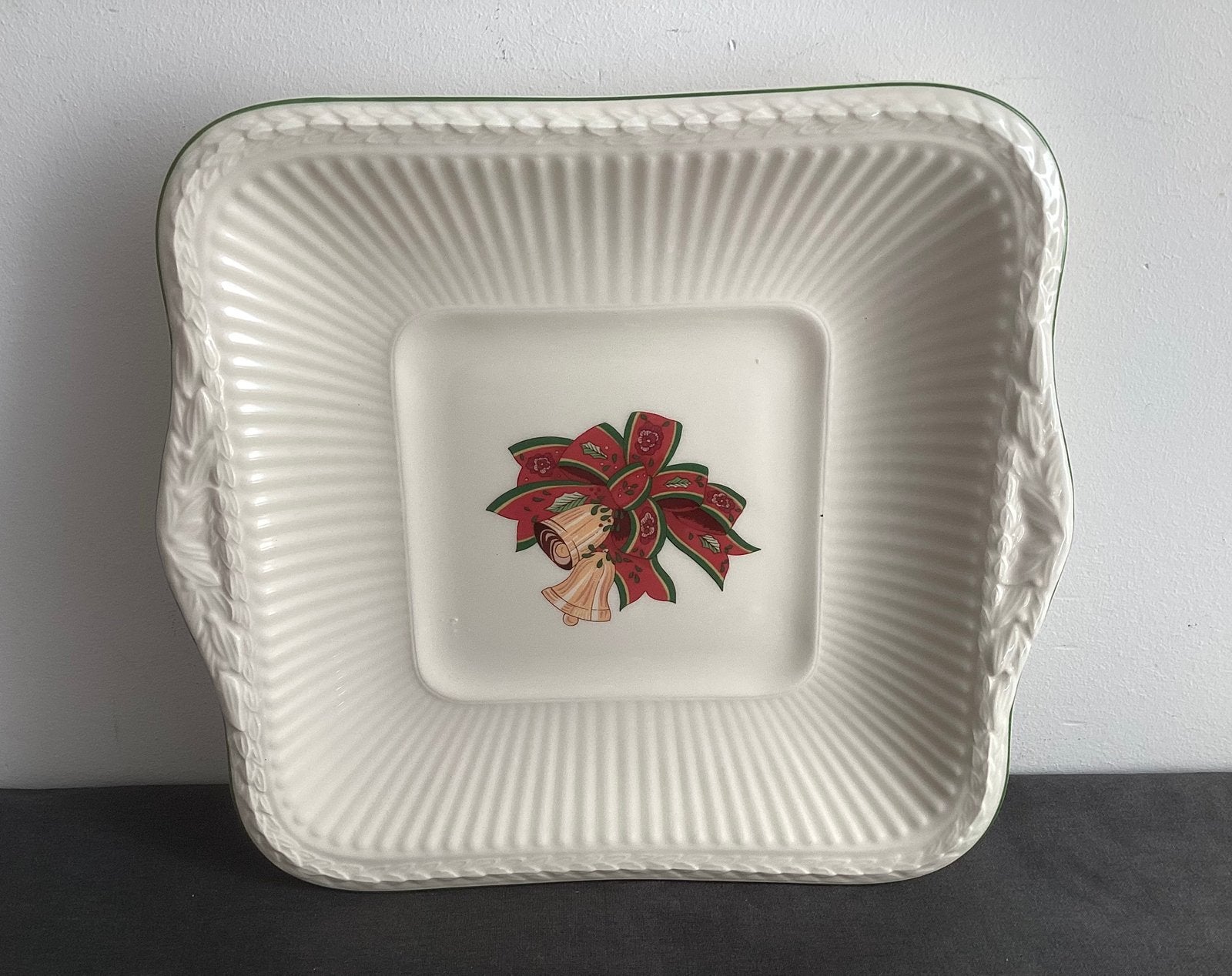 Wedgwood EDME schaal CHRISTMAS TIME, Ophalen of Verzenden, Zo goed als nieuw, Aardewerk, Bord(en)