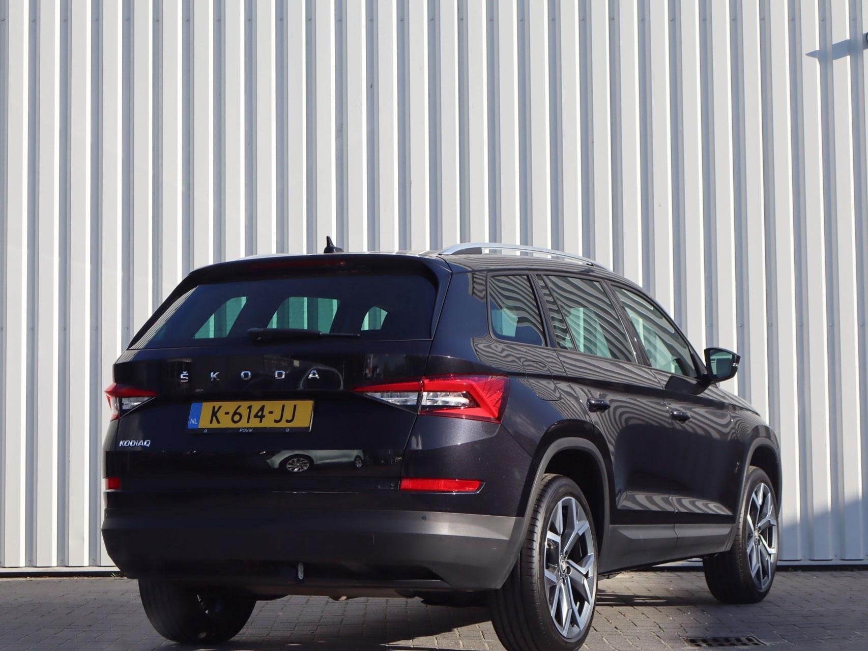 Skoda Kodiaq 1.5 TSI 150pk DSG Business Edition | Cruise Con, Auto's, 12 maanden, 4 cilinders, Zwart, Origineel Nederlands