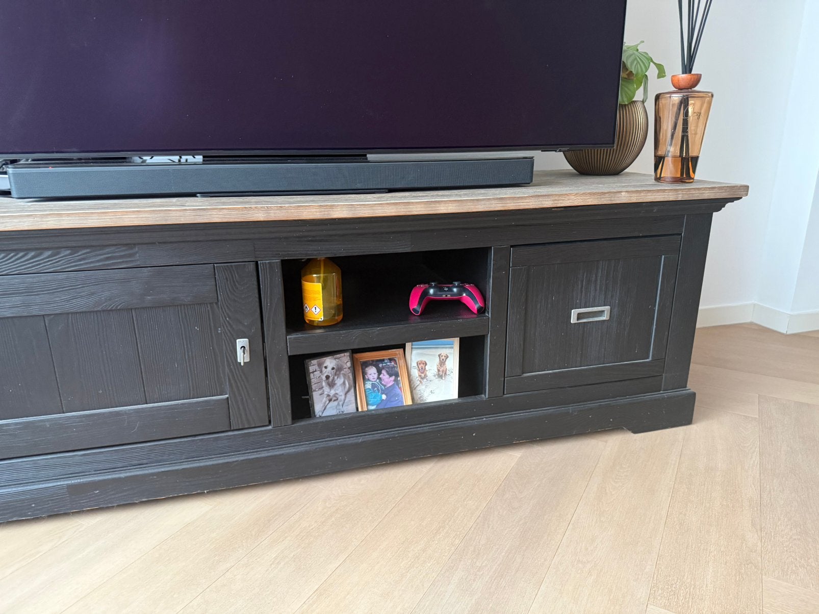 Tv meubel landelijk zwart, Ophalen, Gebruikt, 150 tot 200 cm, Minder dan 100 cm