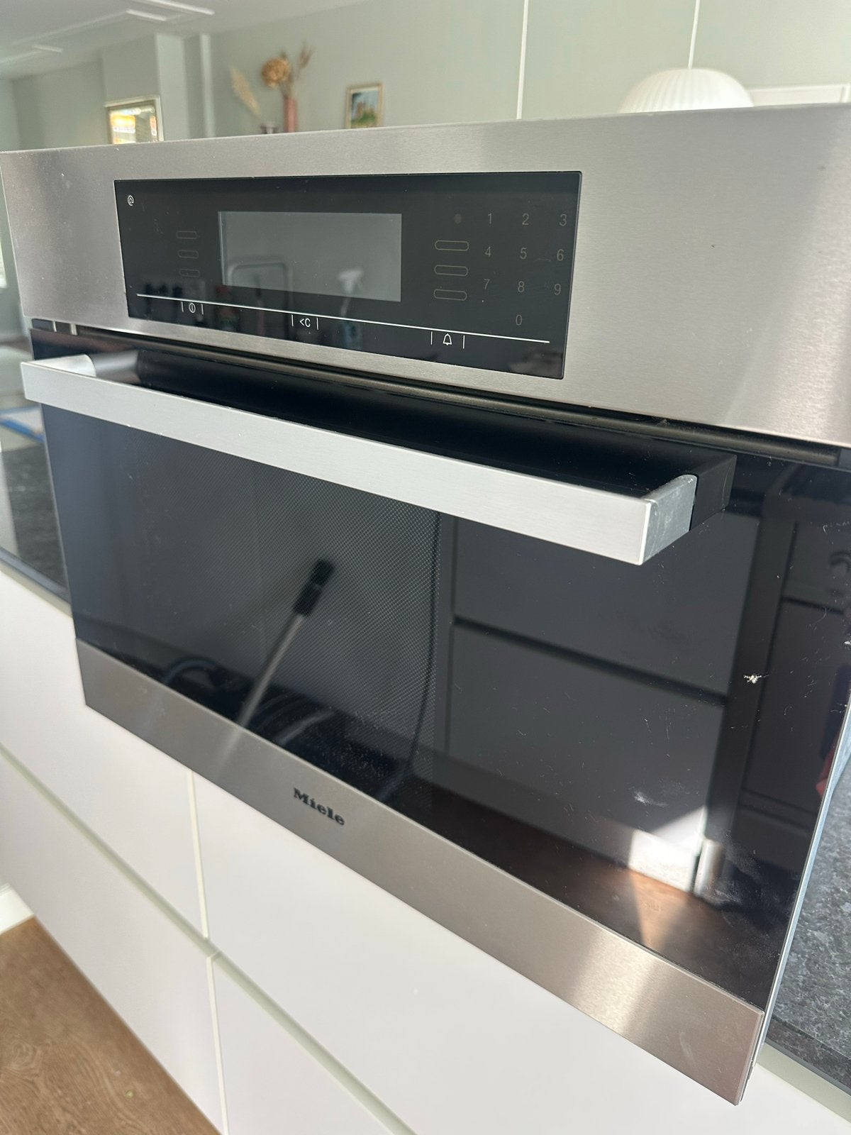 Miele DG5080 Stoomoven - touchscreen functioneert niet goed, Ophalen, Stoom, Inbouw, Stoomoven
