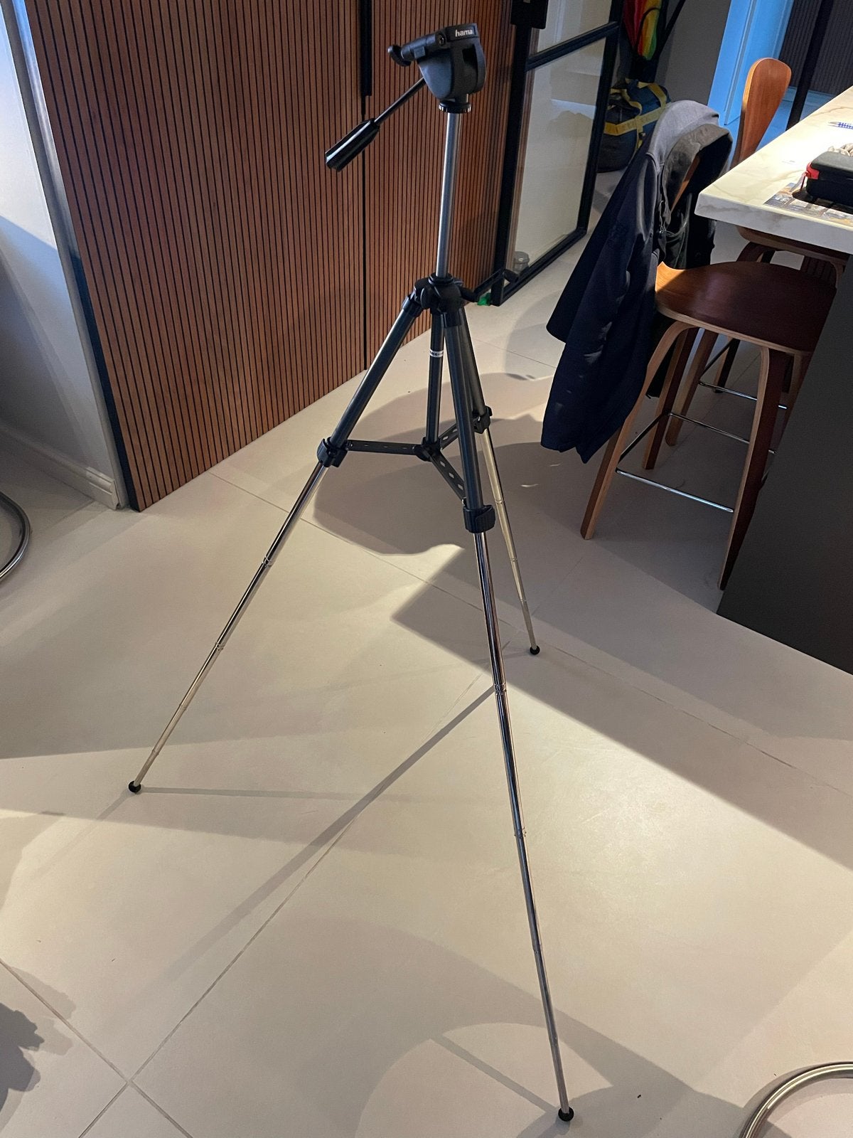 Hama driepoot statief - Zo goed als nieuw, Audio, Tv en Foto, Zo goed als nieuw, Hama, Inklapbaar, 125 tot 150 cm