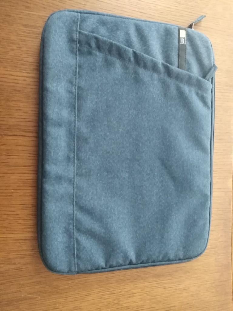 Laptophoes Case Logic., Computers en Software, Laptophoezen, Ophalen of Verzenden, Zo goed als nieuw, Case Logic